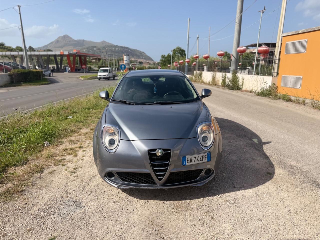 Alfa Romeo MiTo 1.6 JTDm 16V Distinctive Sport Pack