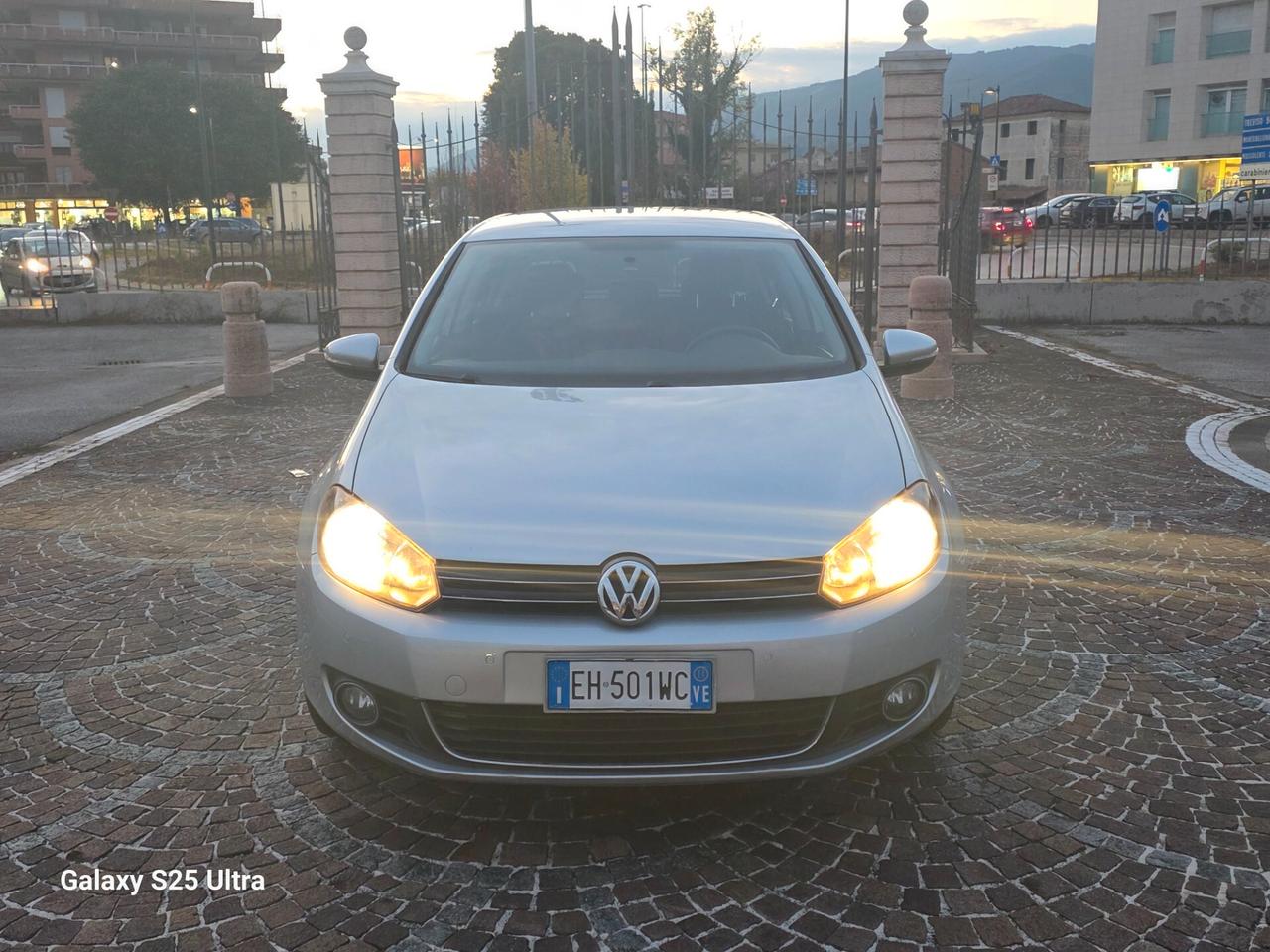 Volkswagen Golf 1.6 TDI DPF 5p. Highline