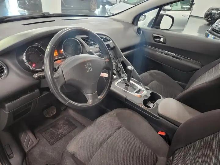 Peugeot 3008 1.6 HDi 112CV cambio robotizzato Business