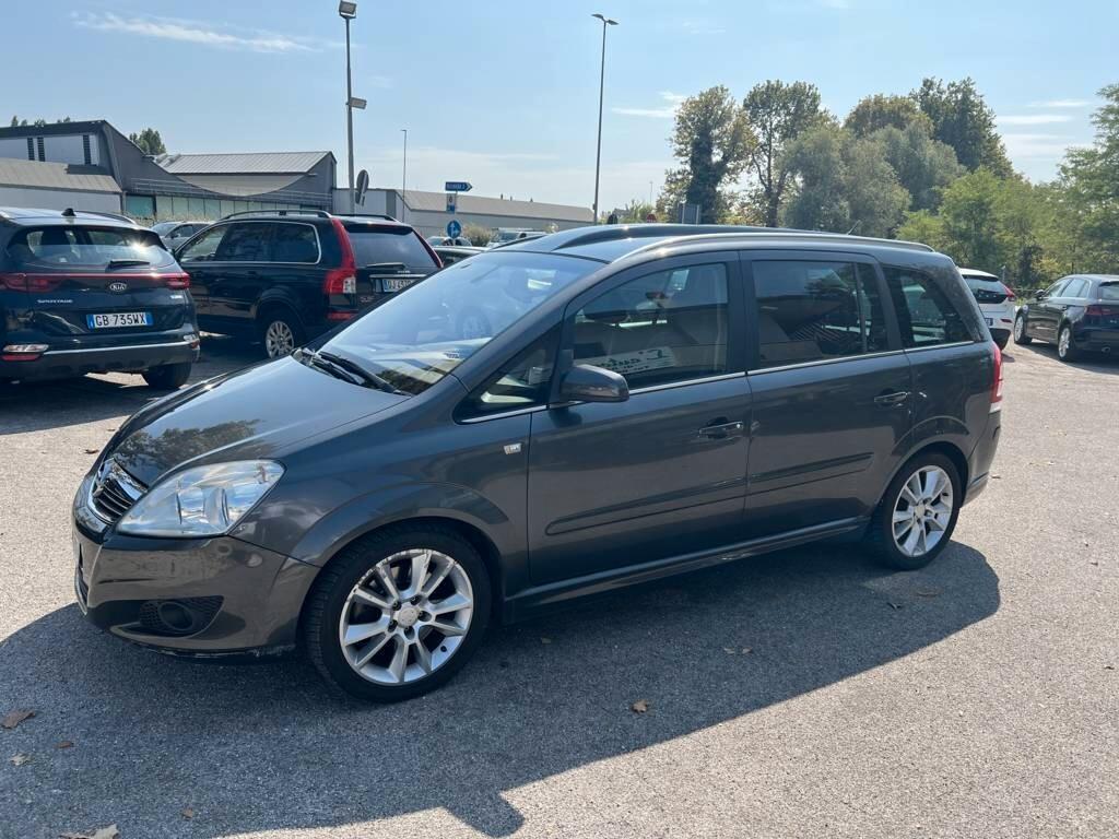 Opel Zafira 1.9 16V CDTI 150CV aut. Cosmo