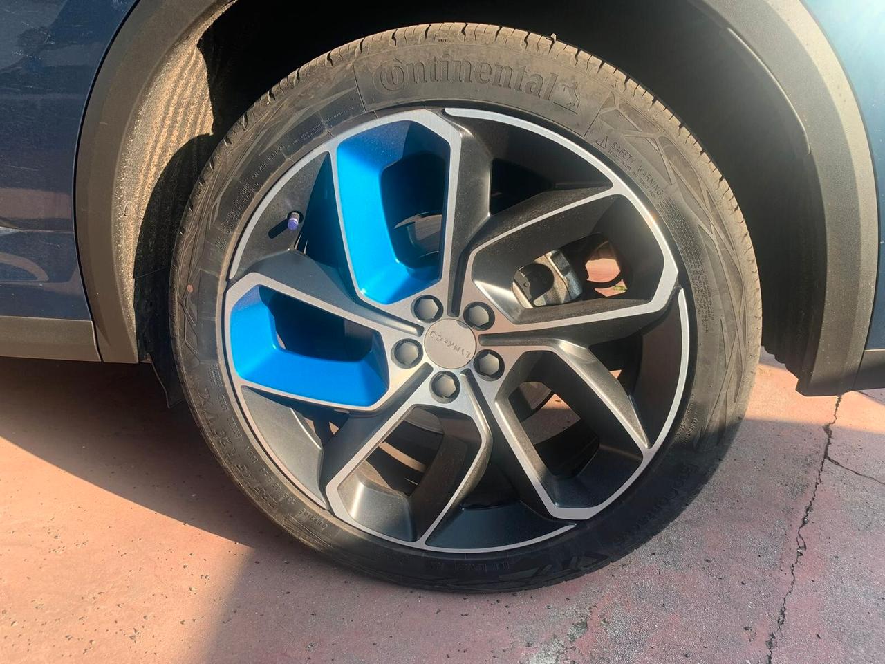Lynk&co 01 PHEV