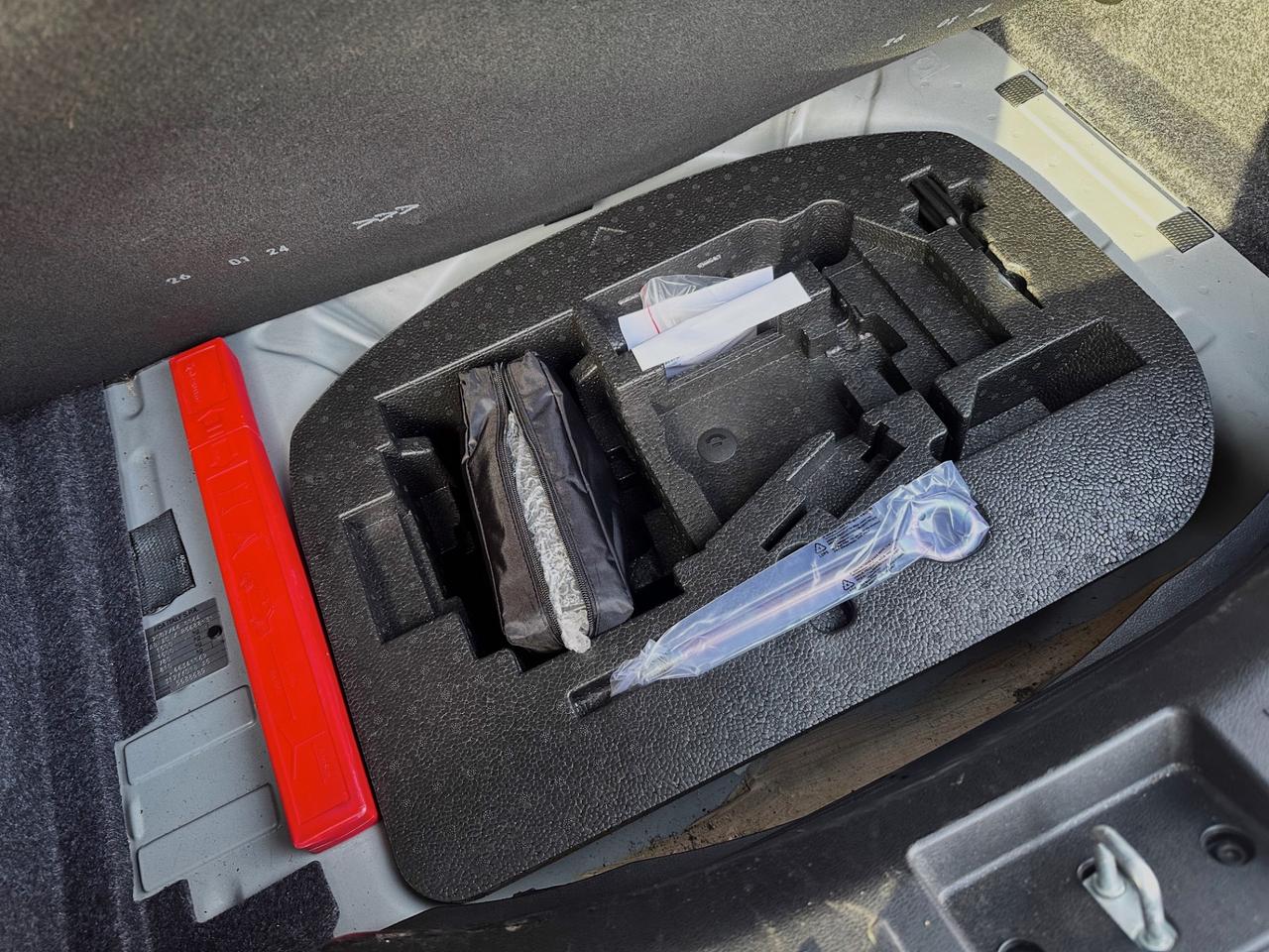 Lancia Ypsilon Hybrid Silver PREZZO VERO!