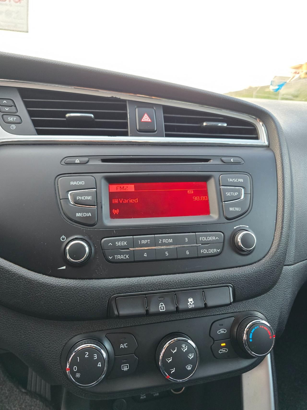 Kia Ceed cee'd 1.6 CRDi 110 CV 5 porte Cool