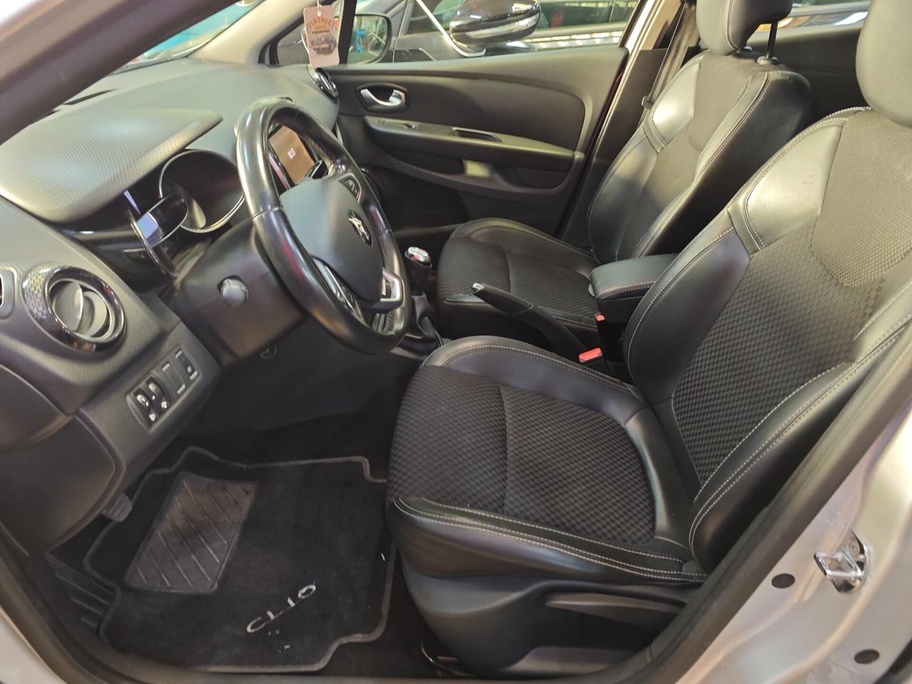 Renault Clio dCi 8V 90 CV 5 porte Moschino Intens