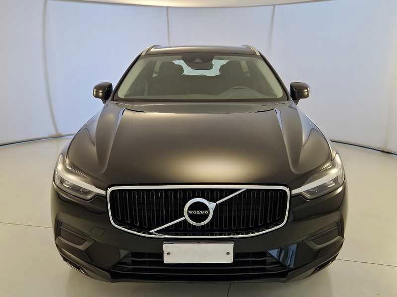 VOLVO XC60 B4 D AWD automatico Momentum