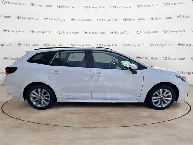 TOYOTA Corolla Active 1.8 Hybrid Touring Sports