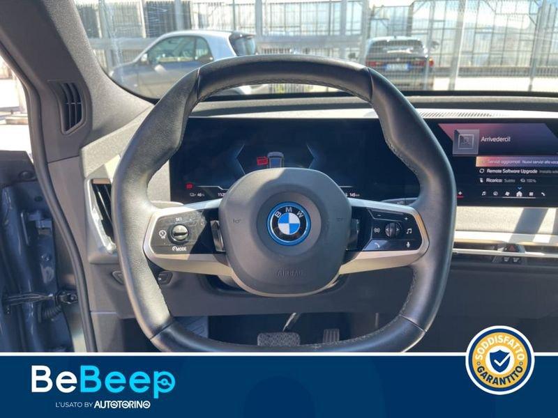 BMW iX XDRIVE40 PACCHETTO SPORTIVO