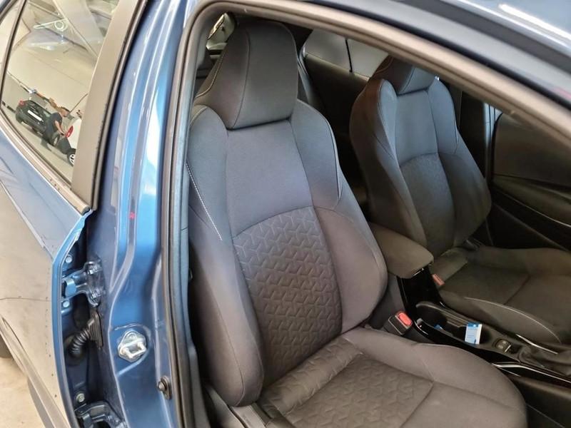 TOYOTA COROLLA 1.8 HYBRID BUSINESS 5 PORTE BERLINA