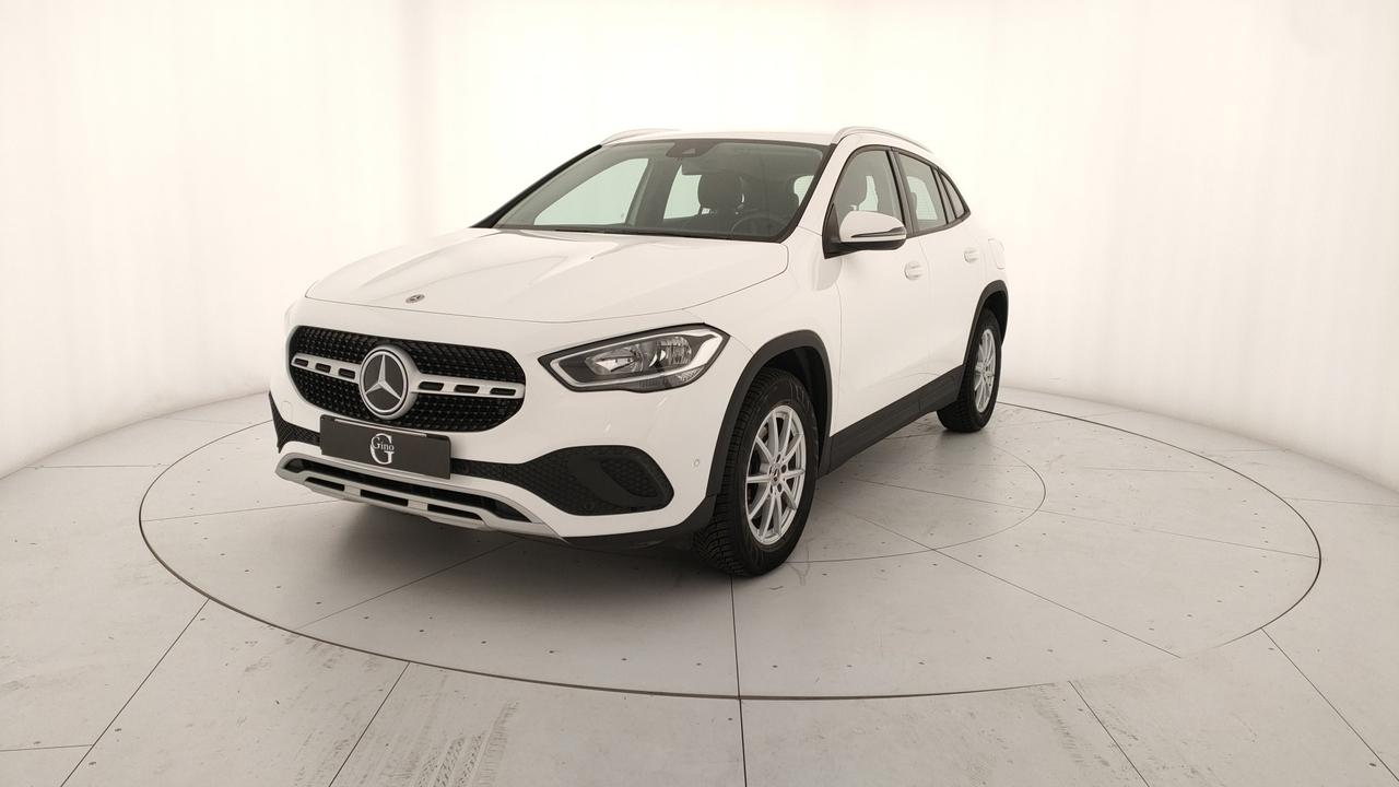 Mercedes-Benz GLA 180 d Business Extra auto