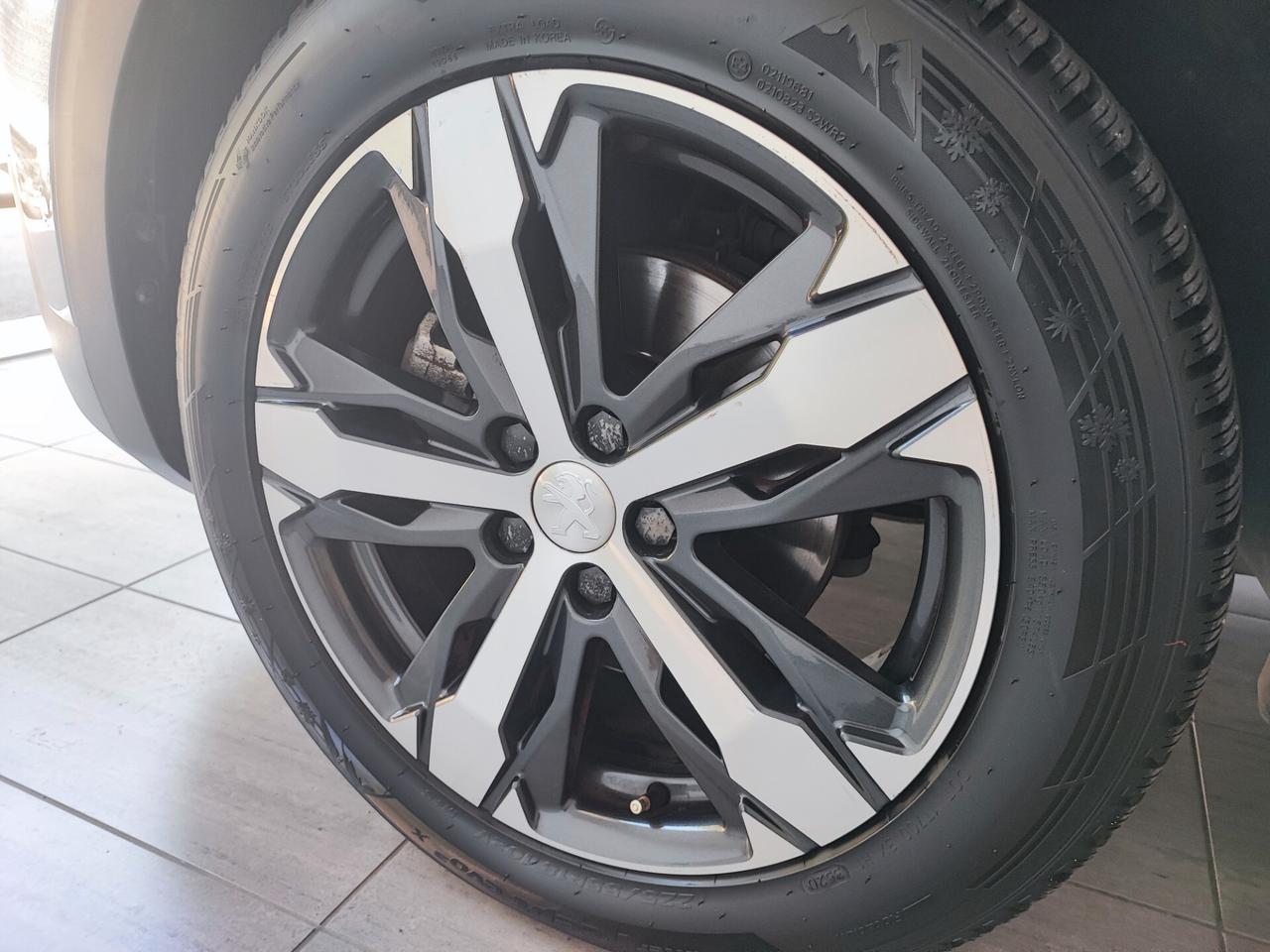 Peugeot 3008 BlueHDi 130 S&S EAT8 Active