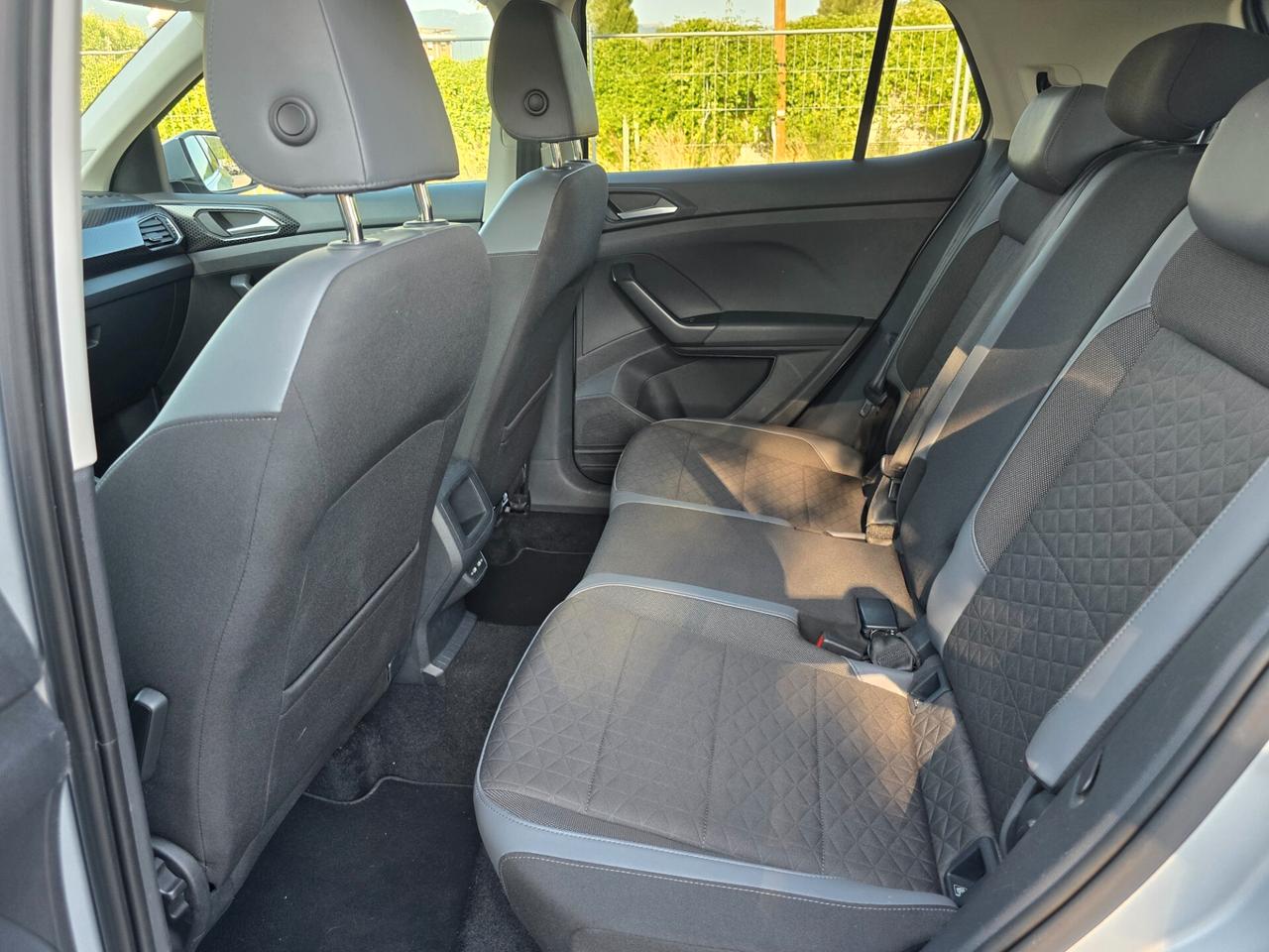 Volkswagen T-Cross 1.0 TSI 110 CV DSG Sport
