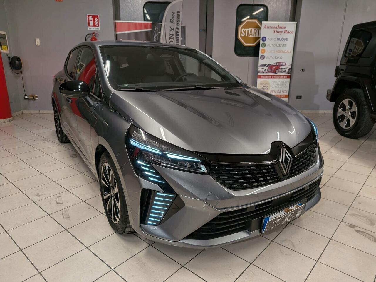 Renault Clio TCe 90 CV 5 porte TECNO FINANZIABILE