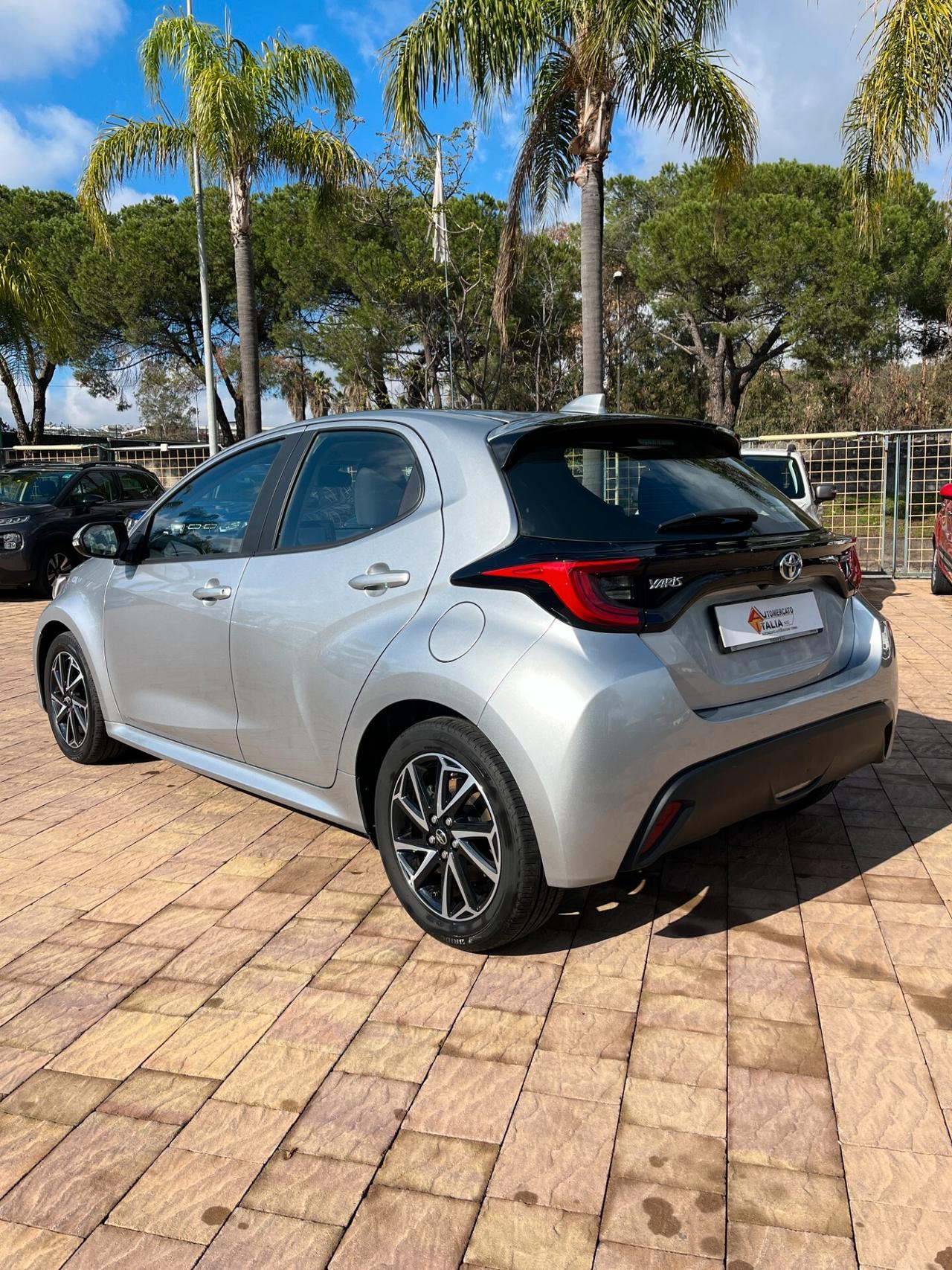 Toyota Yaris 1.5 Hybrid 5 porte Lounge