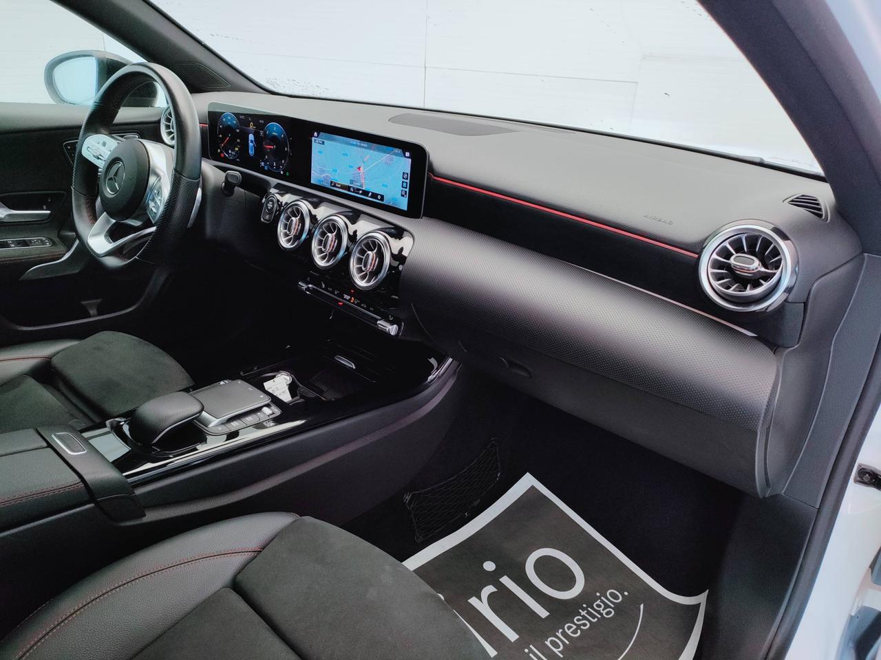 Mercedes-Benz Classe A - W177 2018 - A 180 d Premium auto