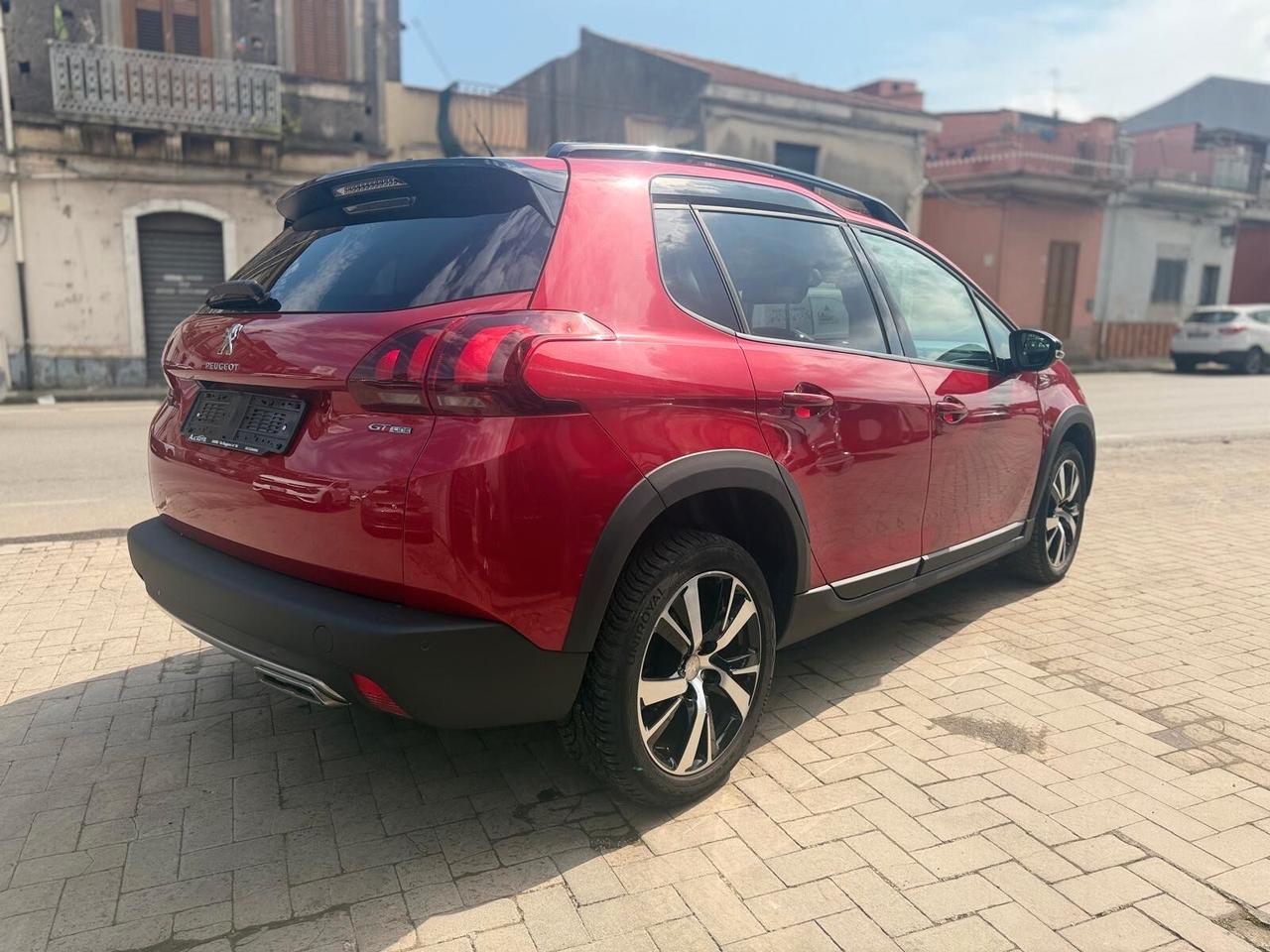Peugeot 2008 1.6 HDI 100 GT LINE STRAFULL