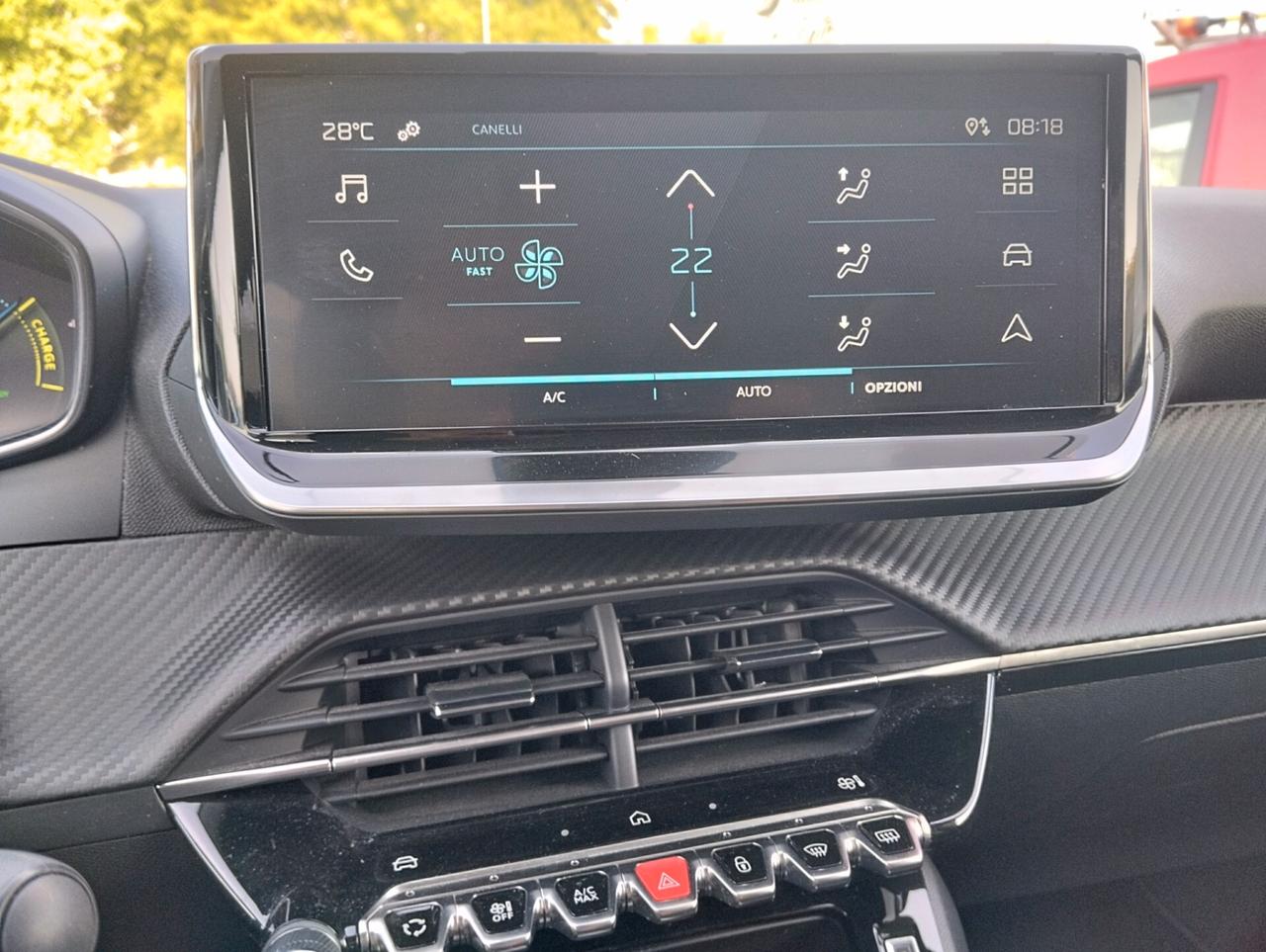 Peugeot 208 motore elettrico 136 CV 5 porte Active