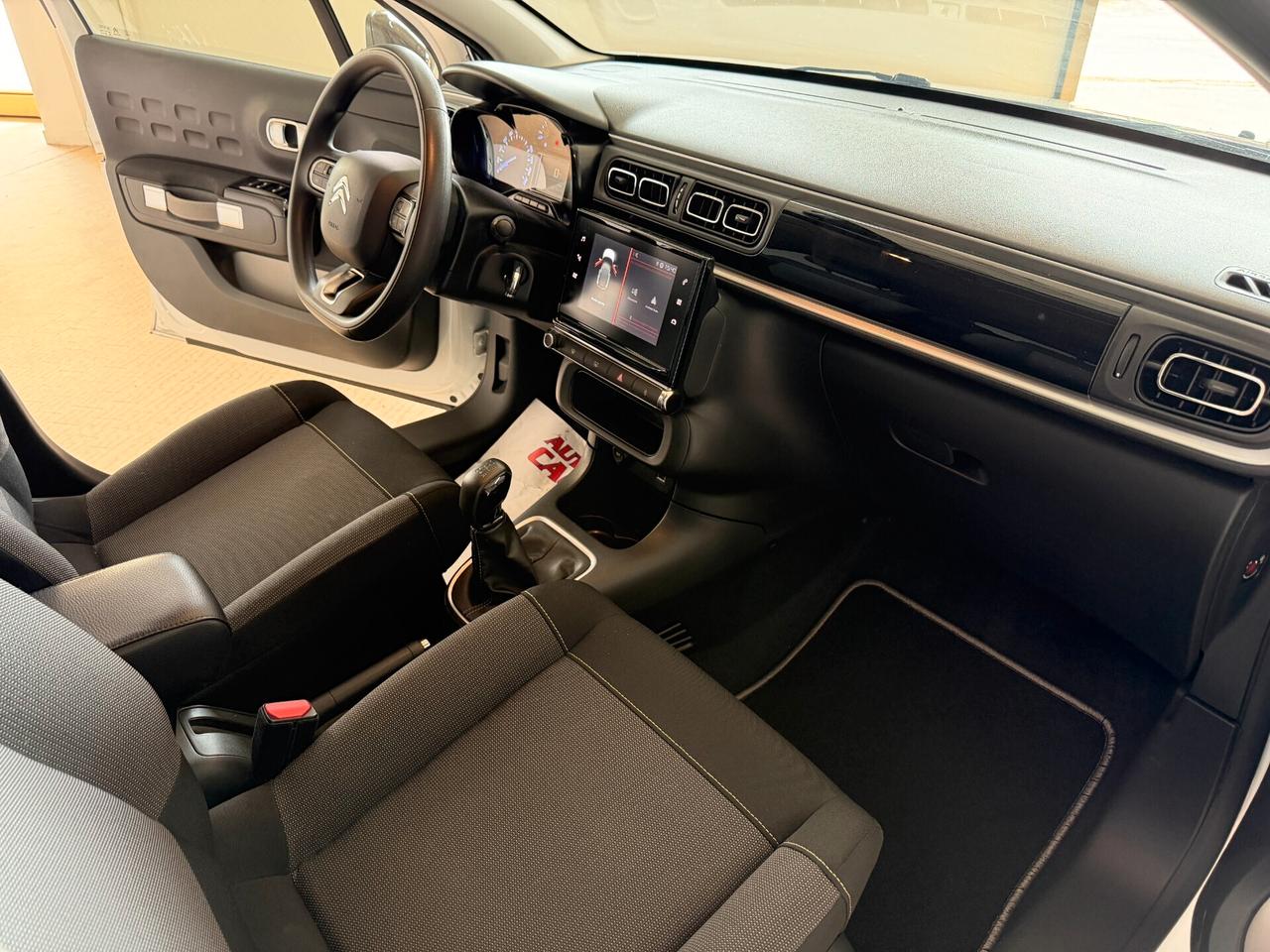Citroen C3 1.2 83cv Shine Km43000 Neopatentati Bicolore