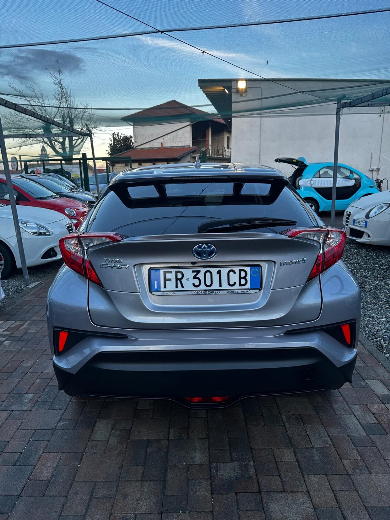 Toyota C-HR 1.8 Hybrid E-CVT Style