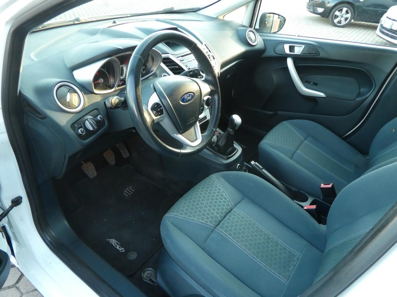 Ford Fiesta 1.4 5p. Bz.- GPL Titanium OK NEOPATENTATI