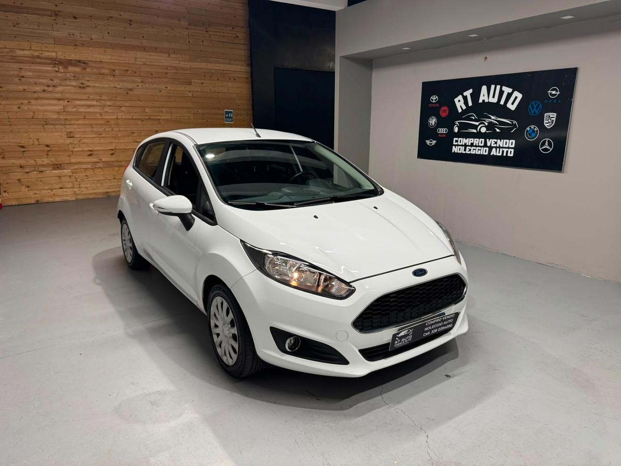 Ford Fiesta 1.5 TDCi 75CV 5 porte Black & White Edition