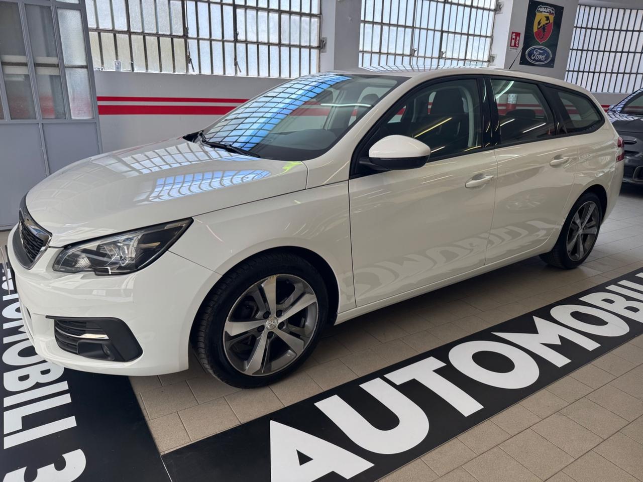 Peugeot 308 BlueHDi 130 S&S SW Business