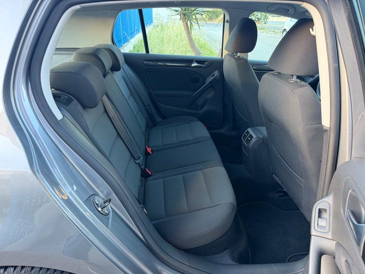 Volkswagen Golf 1.6 TDI 105 cv 2012