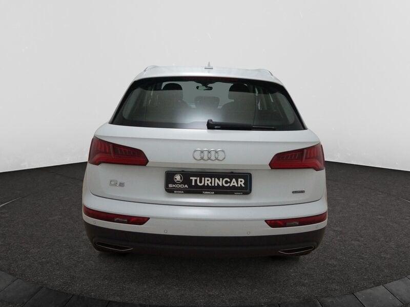 Audi Q5 35 TDI quattro S tronic Business