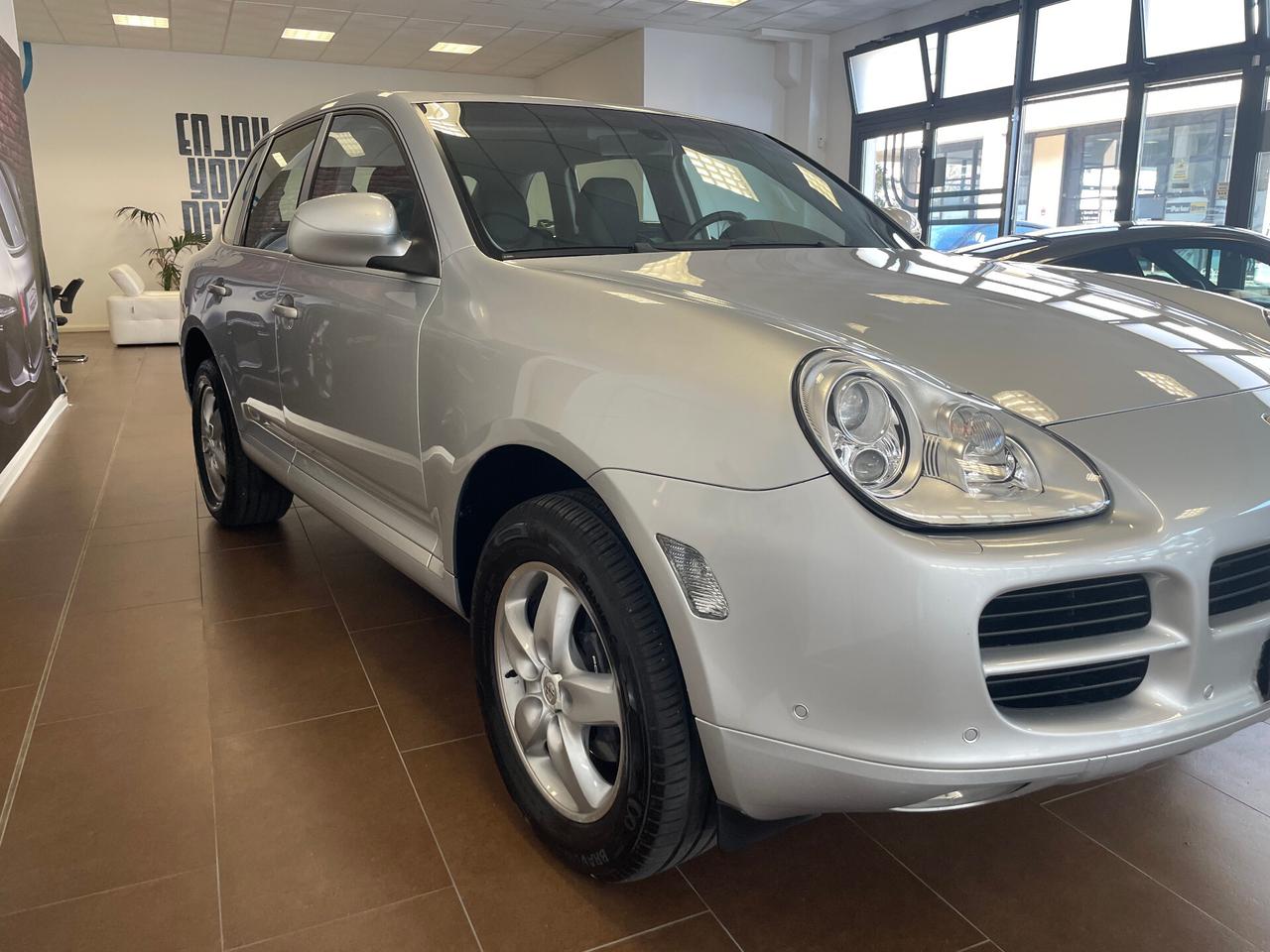 Porsche Cayenne 3.2 S V6 cat