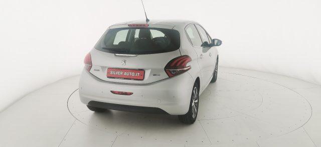 PEUGEOT 208 PureTech 82 5 porte Allure