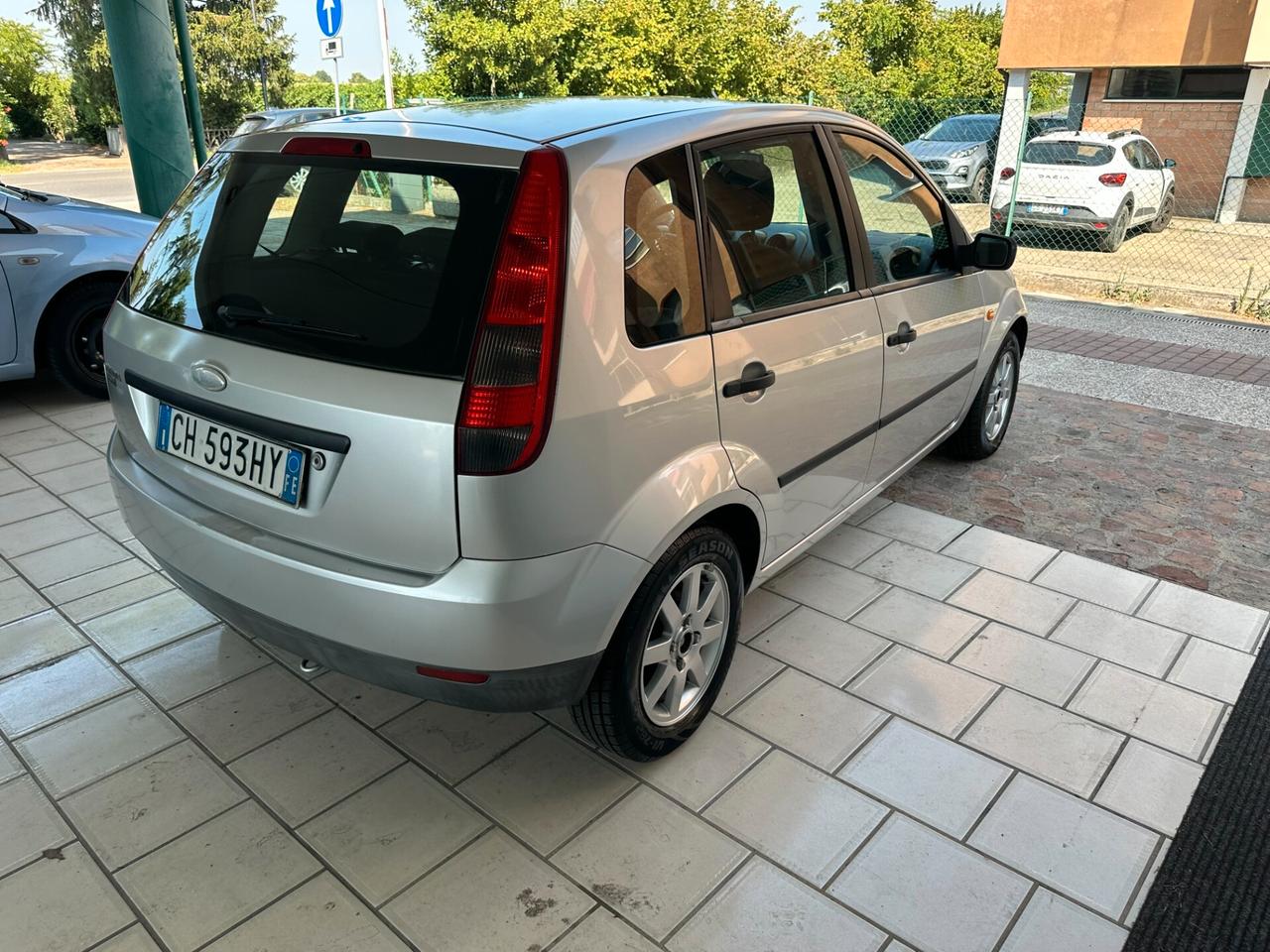 Ford Fiesta 1.2 Neopatentati (12 RATE)