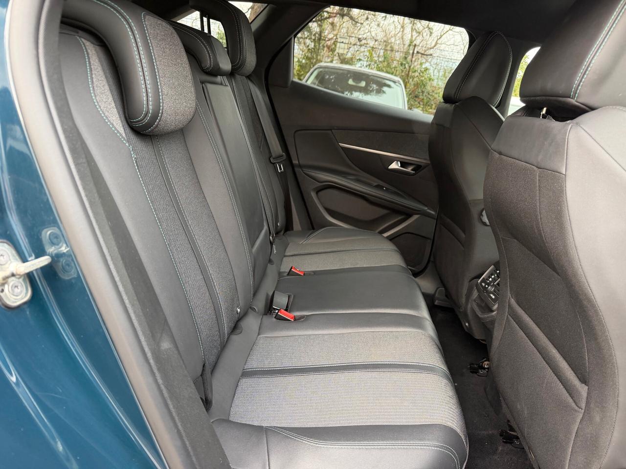 Peugeot 3008 BlueHDi 130 S&S EAT8 Allure Pack 2023