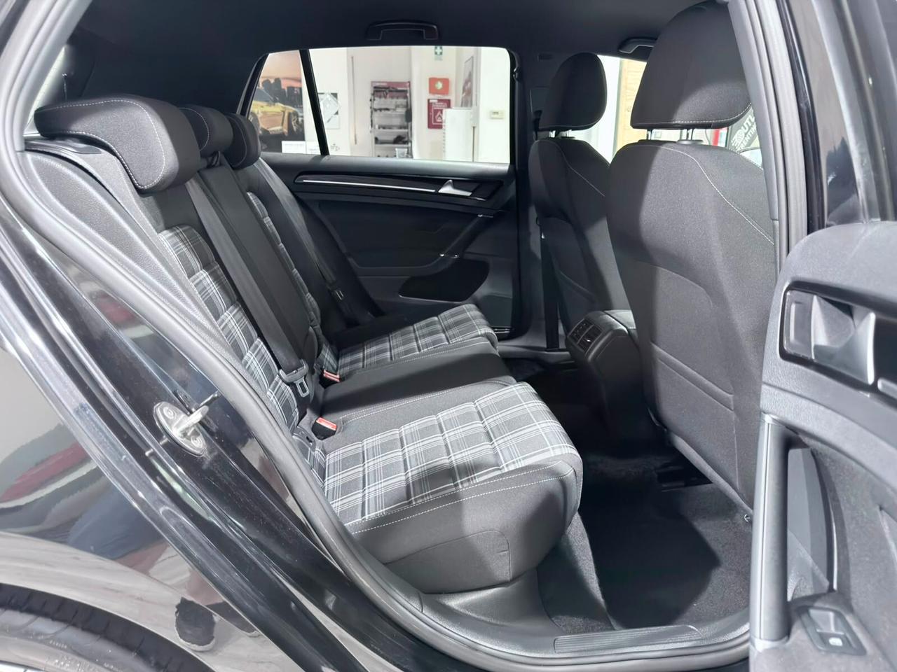 VOLKSWAGEN GOLF GTD 2.0TDI 184CV DSG 5P 2016