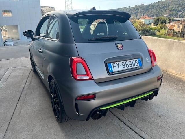 Abarth 595 1.4 Turbo T-Jet 180 CV Esseesse