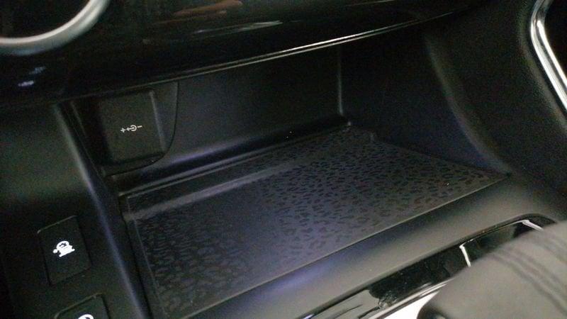 Jaguar E-Pace 2.0d i4 mhev SE awd 163cv auto