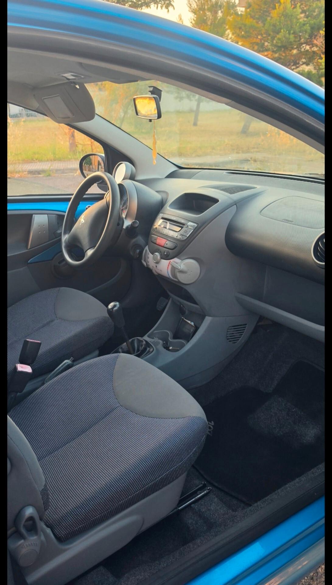 Peugeot 107 1.0 68CV 3p. Desir