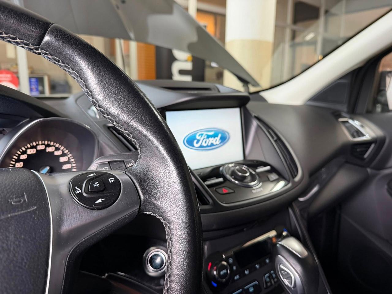 Ford Kuga 2.0 TDCI 180 CV S&S 4WD Powershift Titanium X