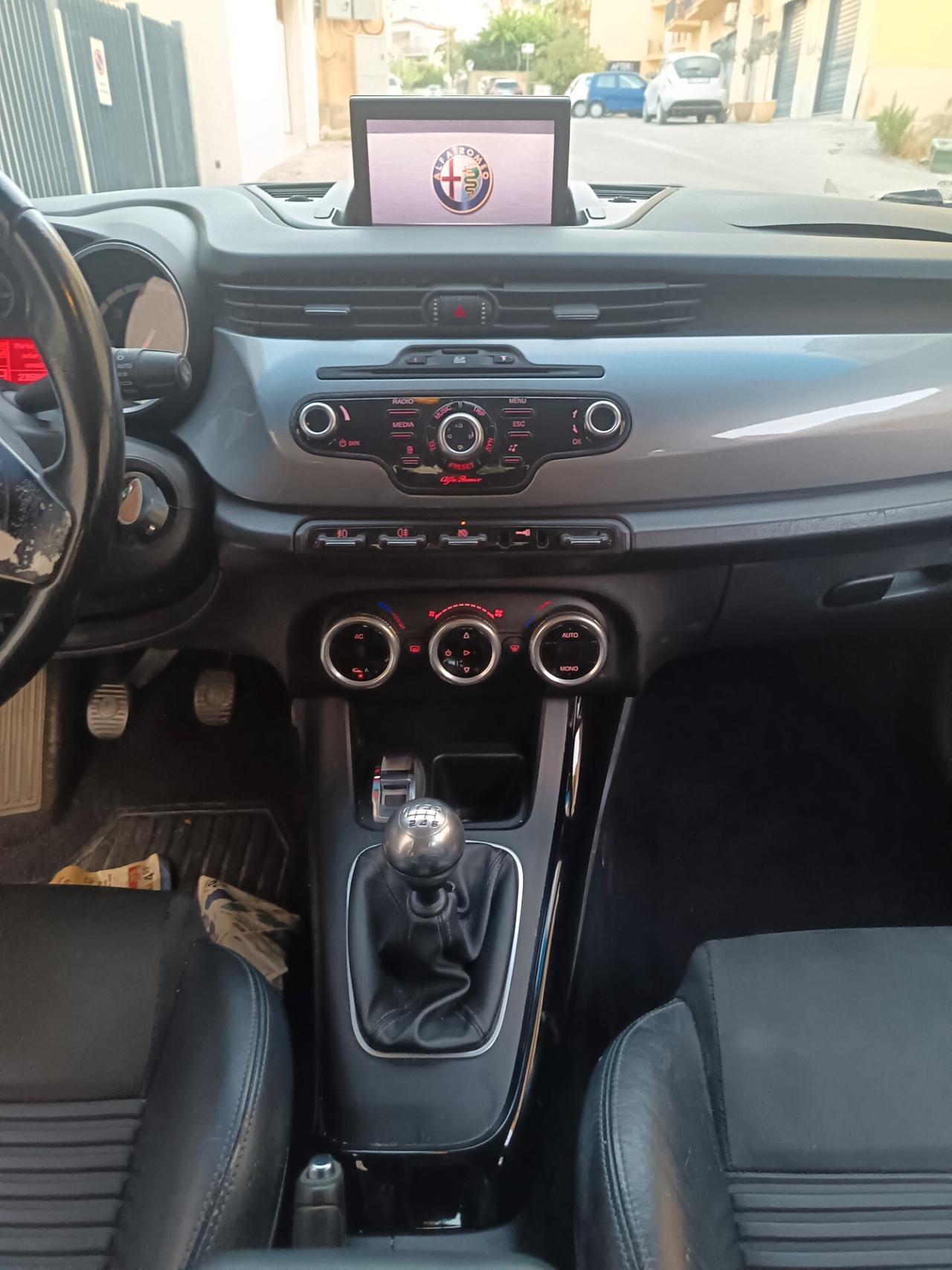 Alfa Romeo Giulietta 1.6 mj 105 CV Distinctive