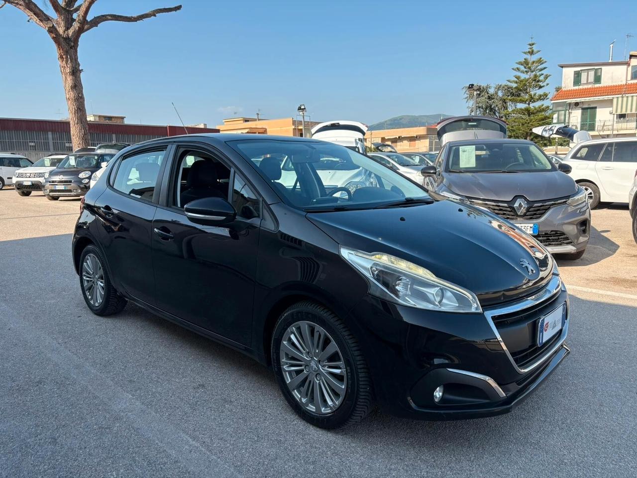 Peugeot 208 BlueHDi 75 5 porte Allure