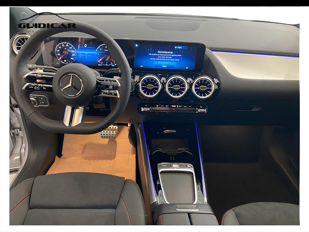 Mercedes-Benz GLA 180 d Automatic