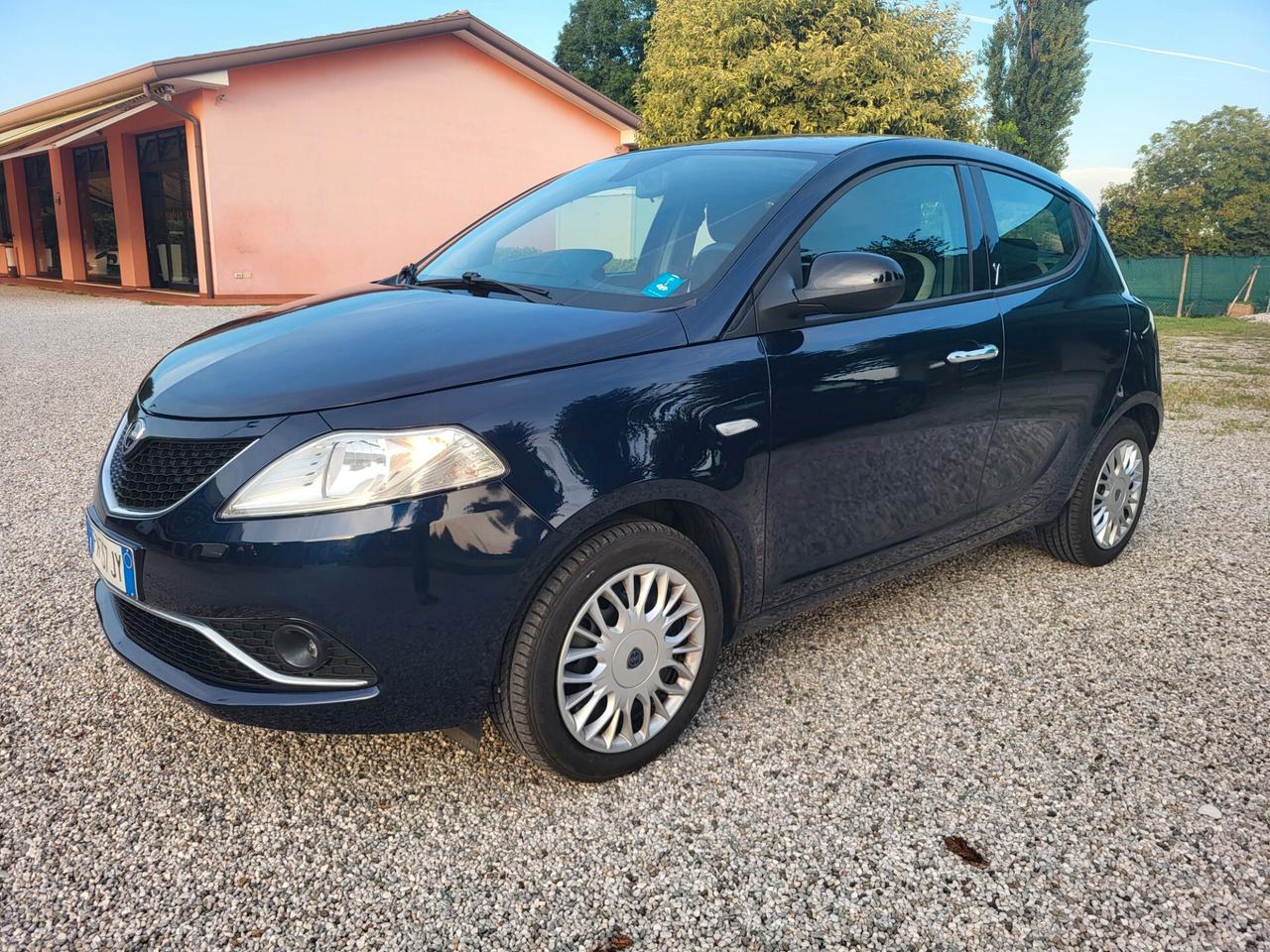 Lancia Ypsilon 1.2 69 CV 5 porte GPL Ecochic Gold