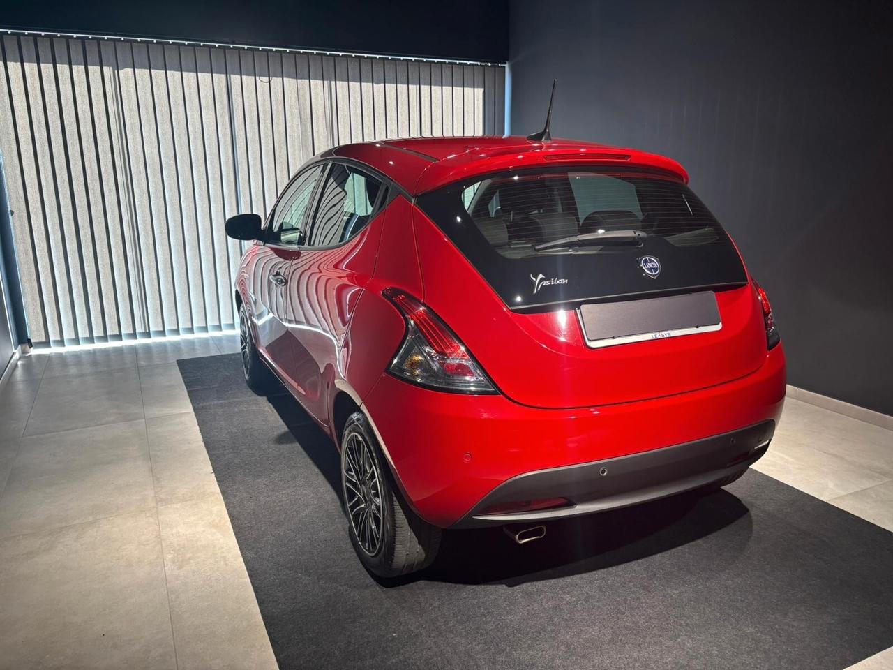 Lancia Ypsilon 1.0 FireFly 5 porte S&S Hybrid Gold