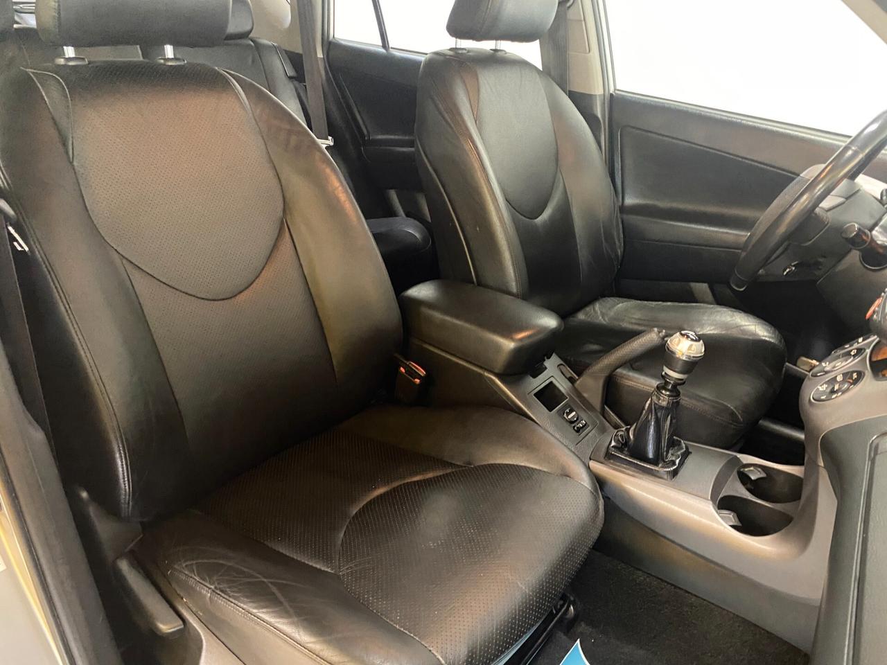 Toyota RAV 4 RAV4 2.2 D-4D 136 CV Luxury