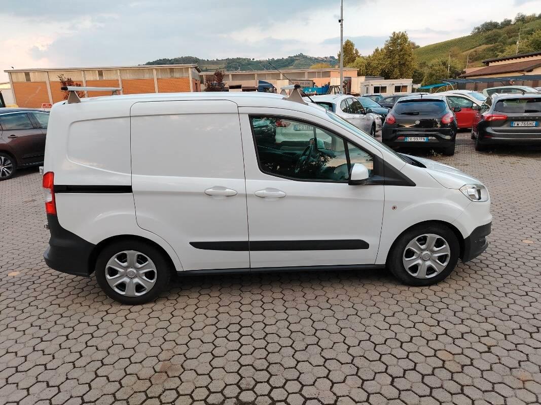 Ford Transit Courier 1.5 tdci 75cv Trend E5