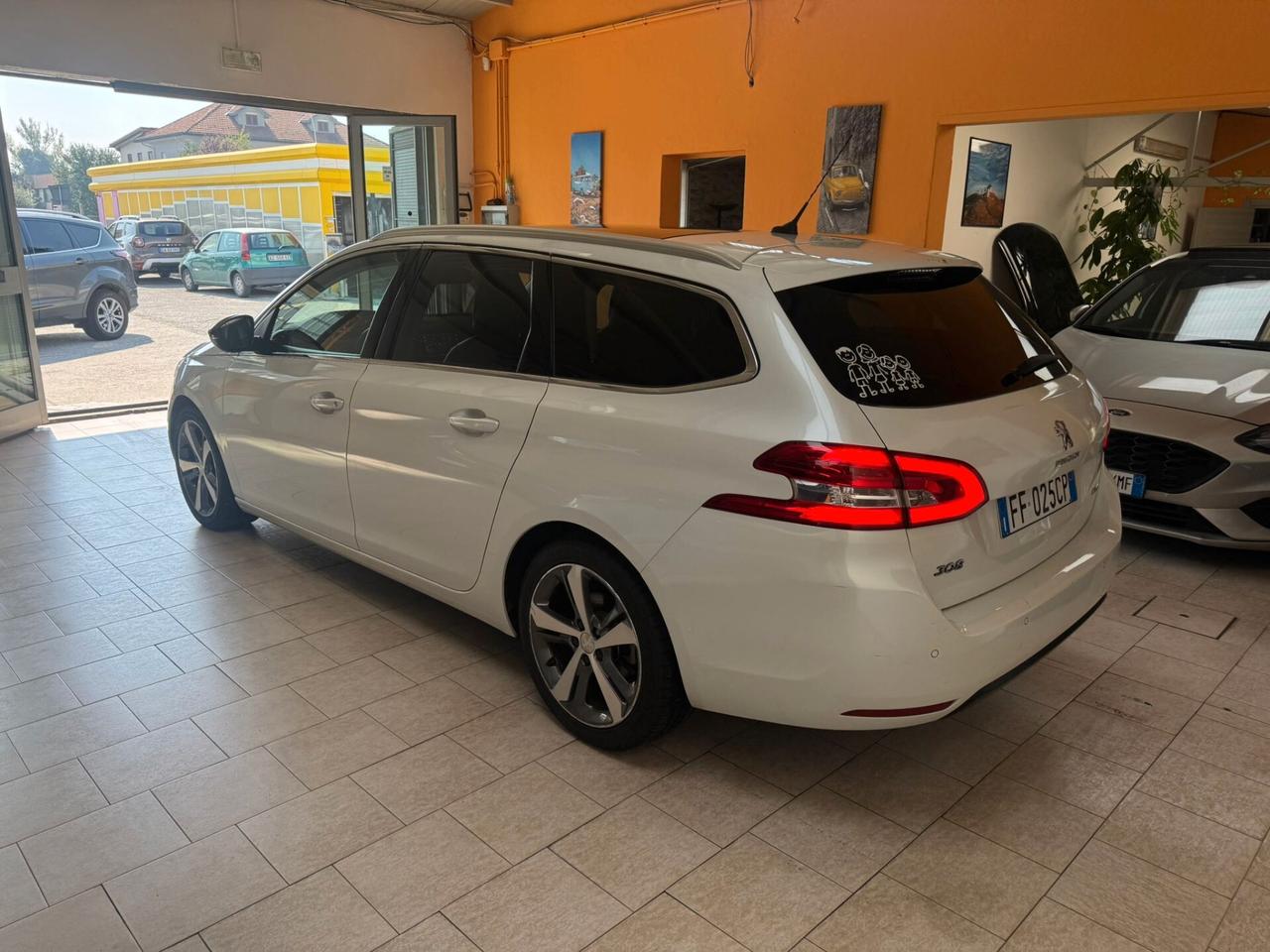 Peugeot 308 BlueHDi 120 S&S EAT6 SW GT Line