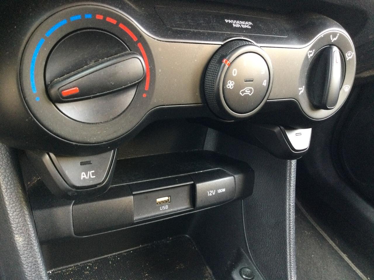 Kia Picanto 1.0 12V 5 porte X Line