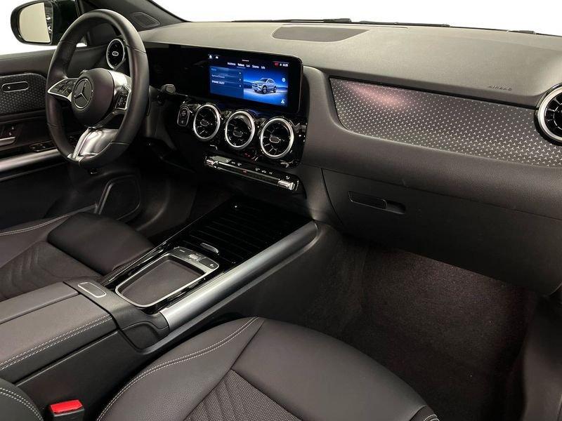 Mercedes-Benz GLA 180 d Automatic Business Extra night