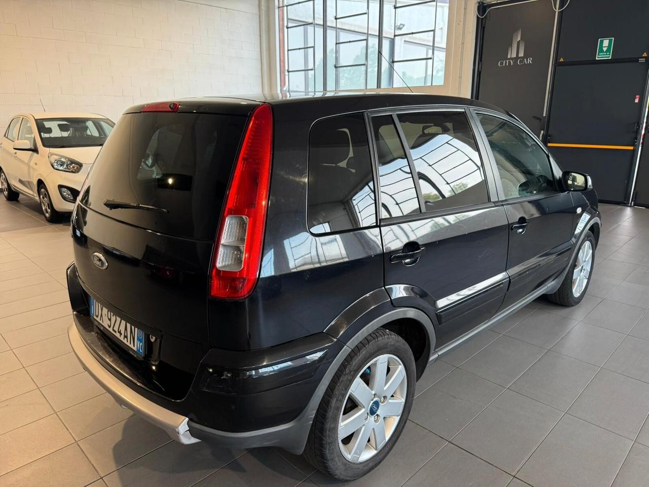Ford Fusion 1.4 16V 5p. Titanium