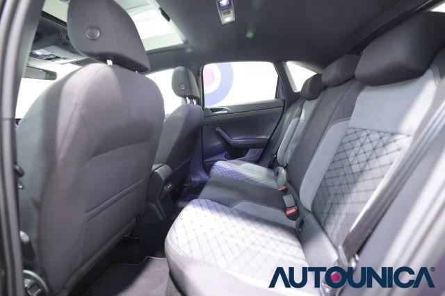 VOLKSWAGEN Taigo 1.0 TSI 115 CV R-LINE FARI LED TETTO PANORAMA