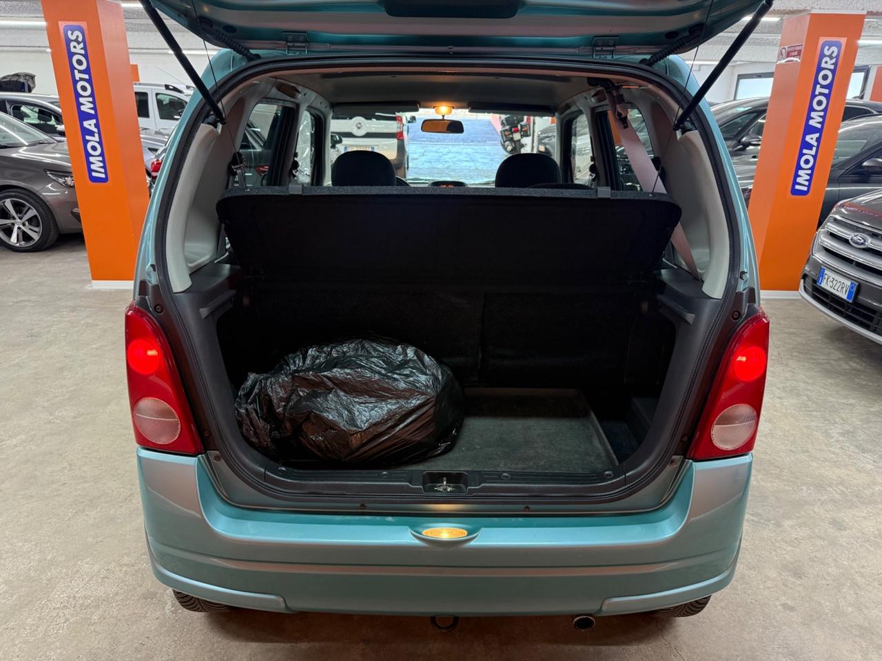 Opel Agila 1.2 16V Cosmo