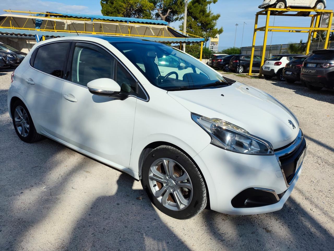 Peugeot 208 PureTech 82 5 porte Allure GPL